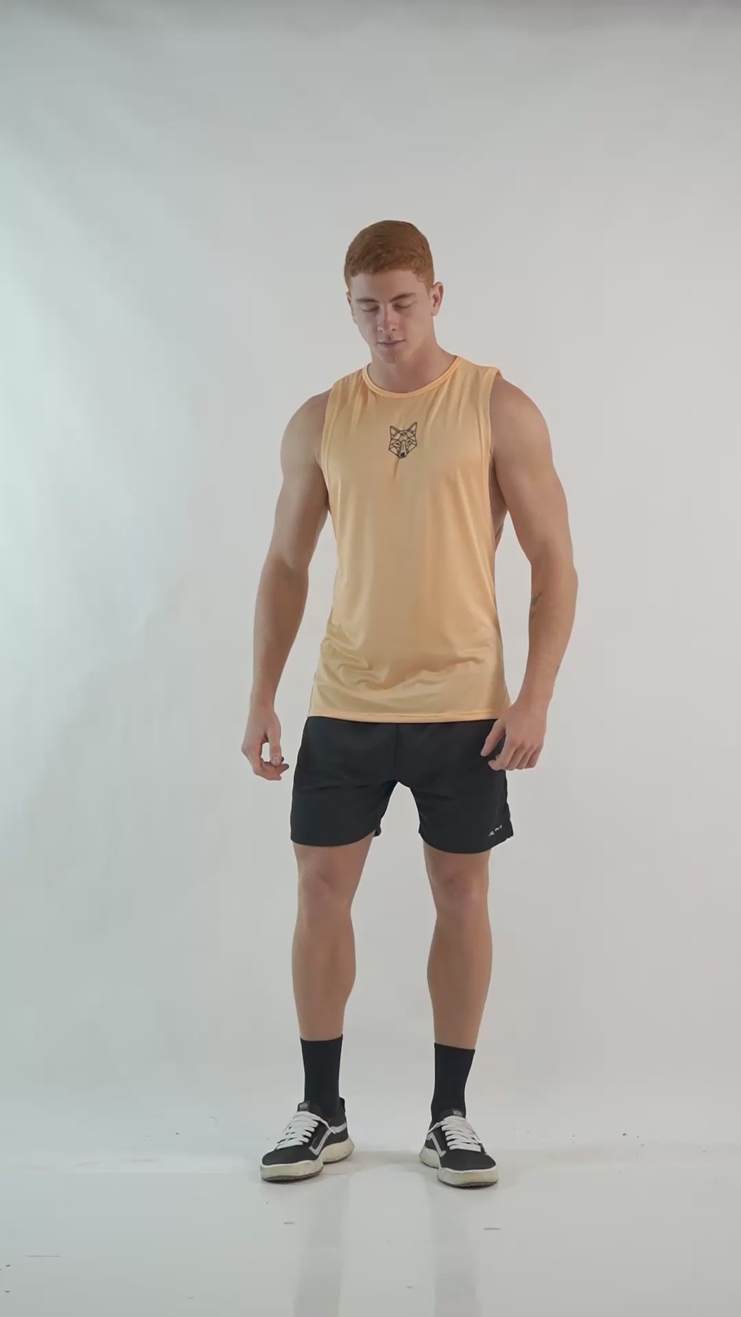 Regata Machão Dry Fit Lobo Geométrico Coral Suave